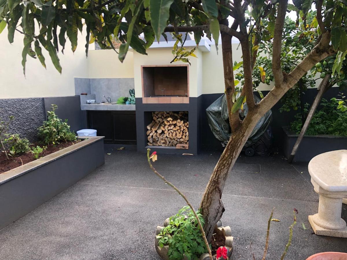 Casa Do Manuel Maria Villa Estreito Da Calheta Екстериор снимка